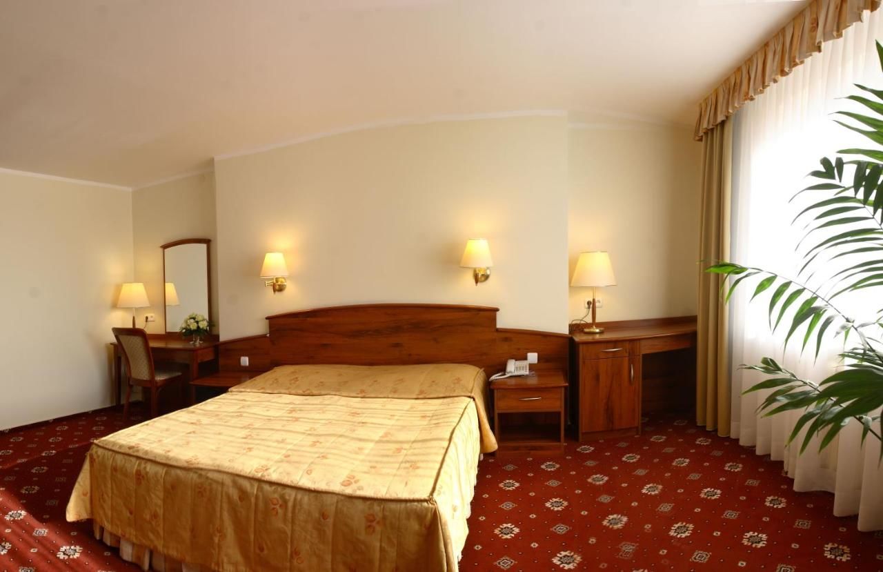 Отель Hotel Prezydencki 3-star Жешув-40